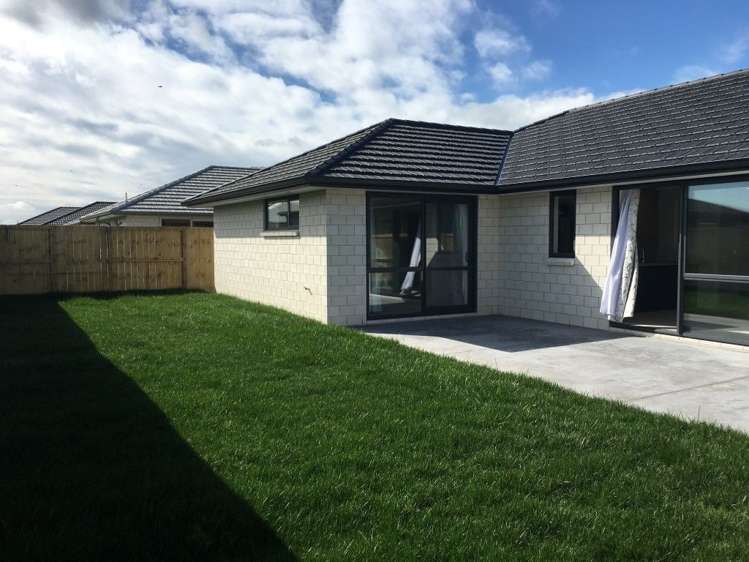 28 Livingstone Drive Papamoa_5