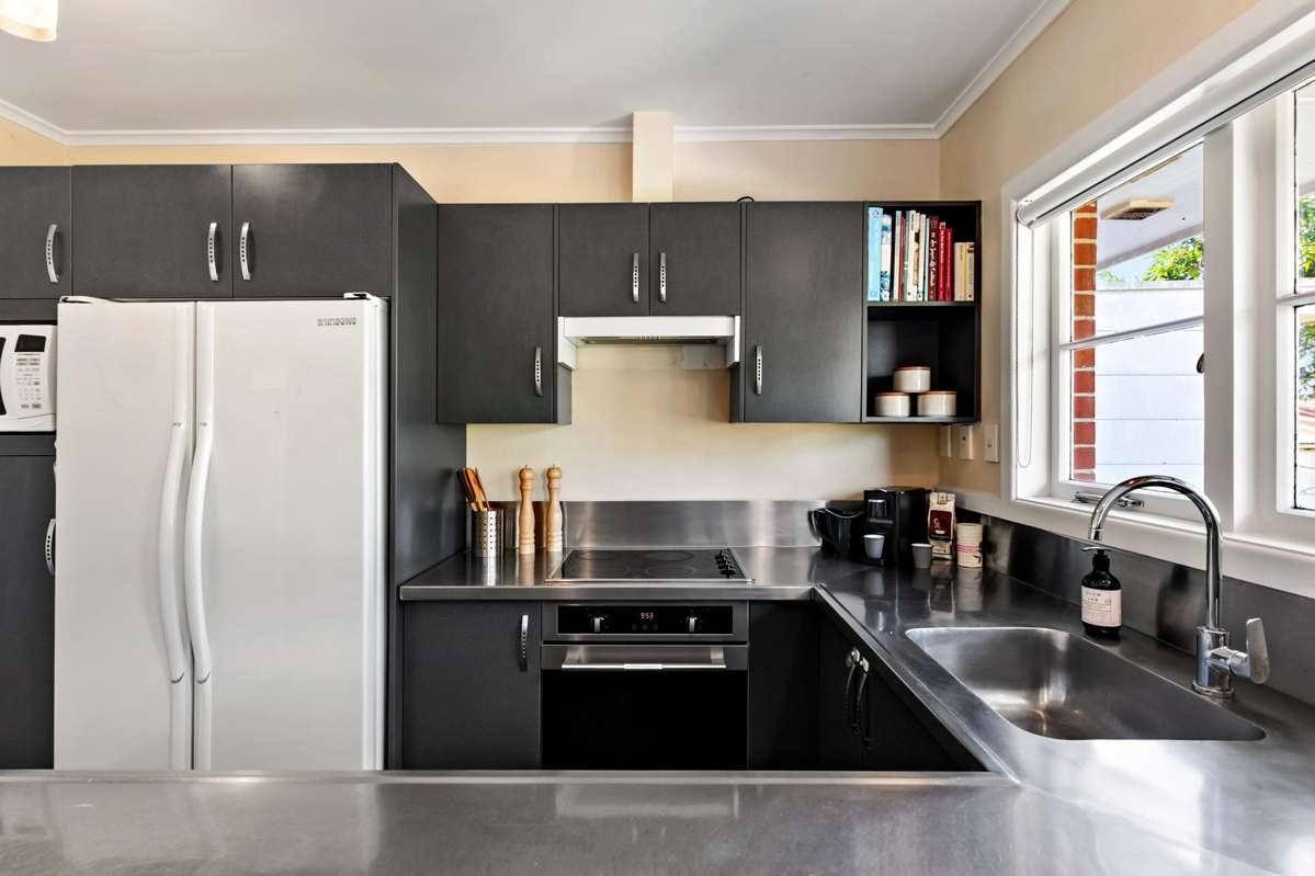 2/69a Symonds Street_3