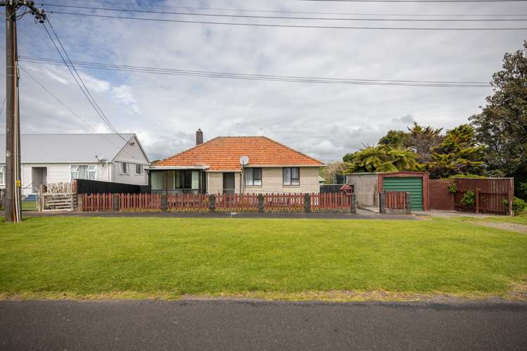 10 Carey Street Waitara_23