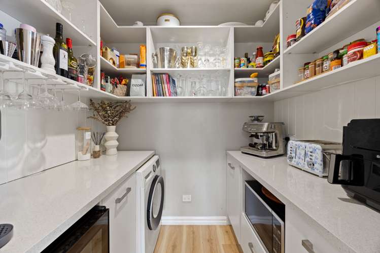 6 Erika Place Fairview Downs_9