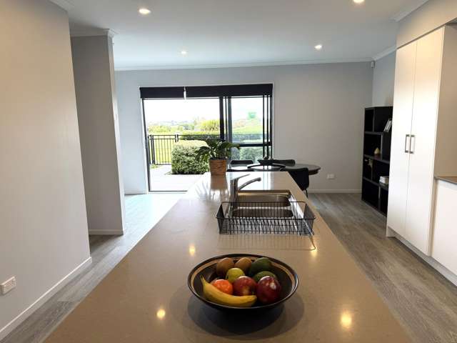 8 Brian Keogh Lane Halswell_4