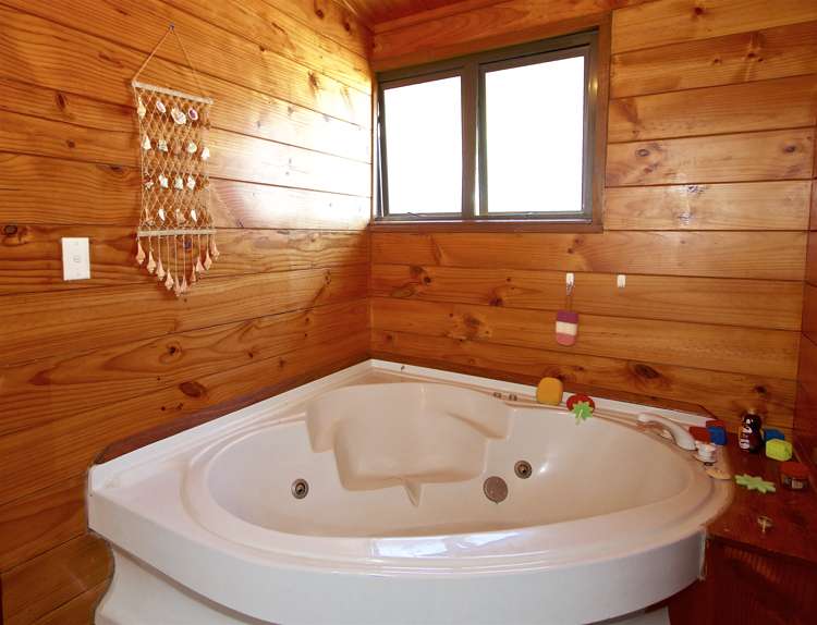 32 Old Station Road Ohakune_11