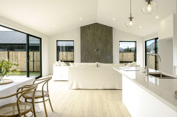 47 Pounamu Avenue Albert Town_3