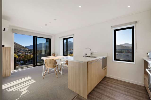 702/10 Copper Beech Ave Frankton_4
