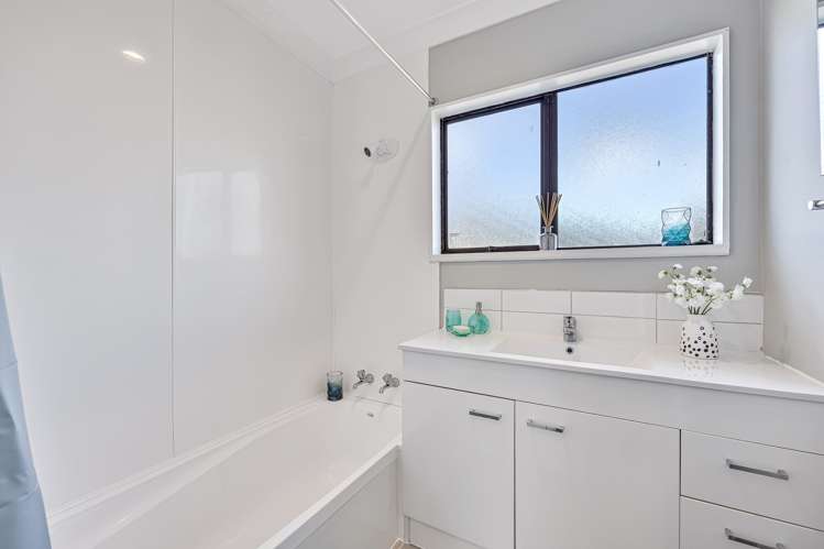 2/19 Smiths Avenue Papakura_10