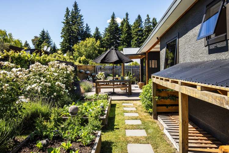 66 Tenby Street Wanaka_21