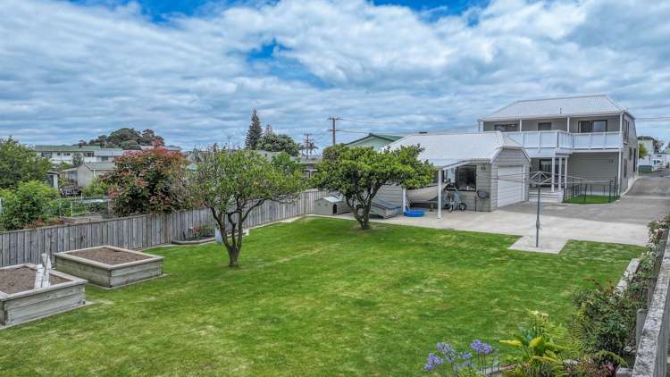 7 West Crescent Te Puru_30