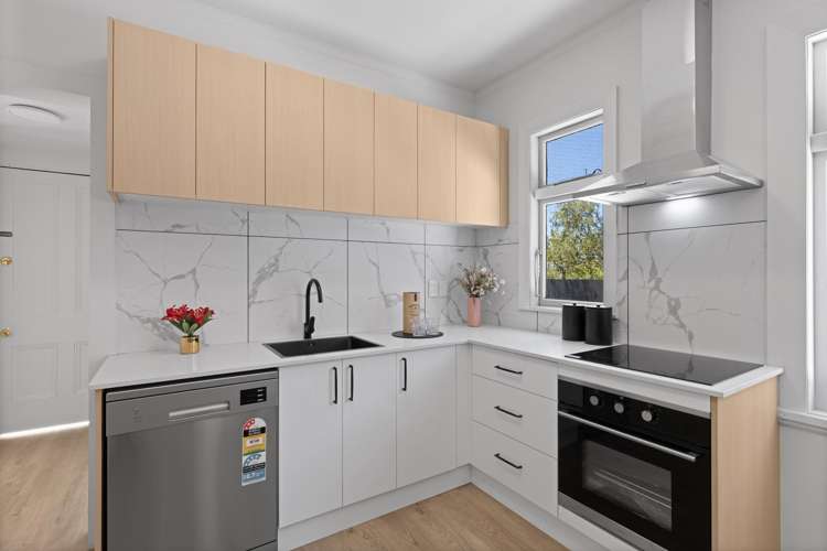 91A & 91 Garlands Road Hillsborough_4