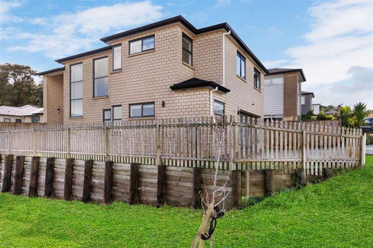 11 Evelina Lane Flat Bush_0