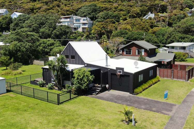 1 Mount Avenue Pauanui_19