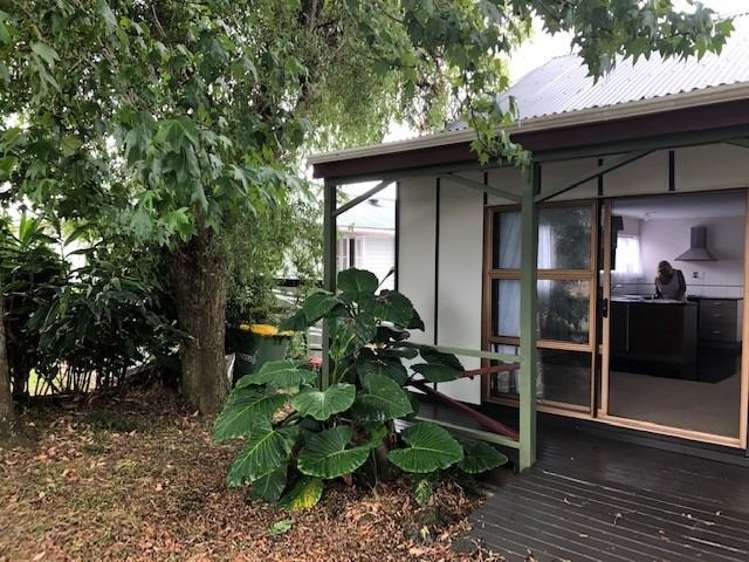 1/27 Aeroview Drive Beach Haven_1