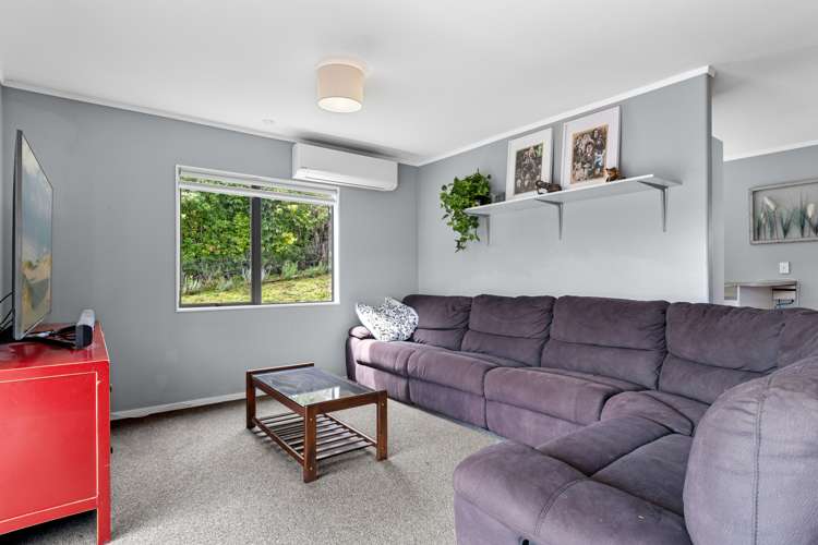 8 Farrow Way Welcome Bay_5