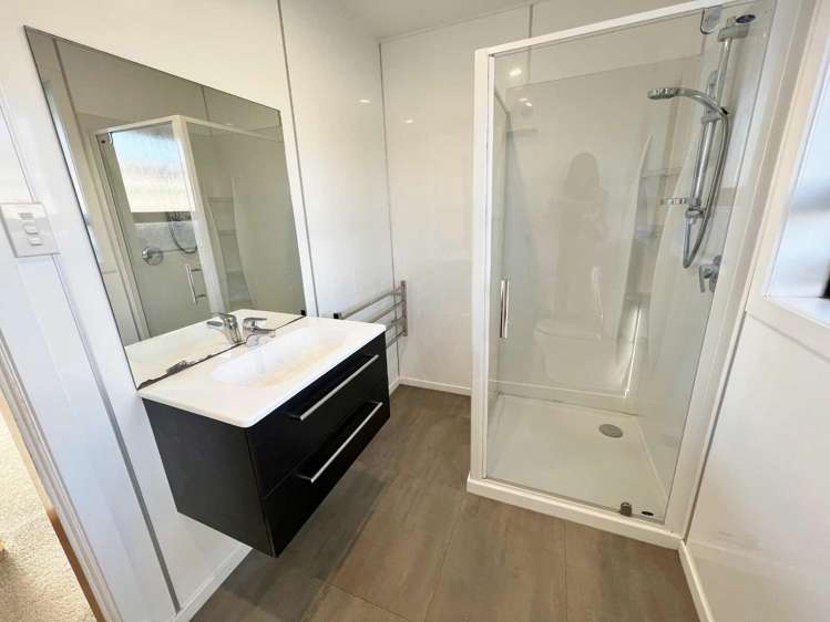 12 Esk Place Aranui_14