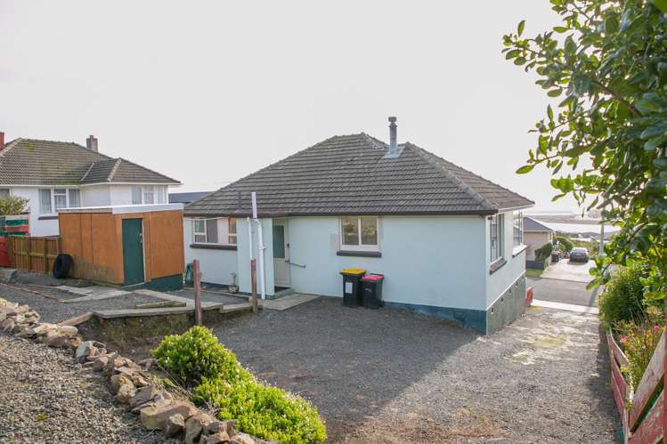 200 Lagan Street Bluff_18