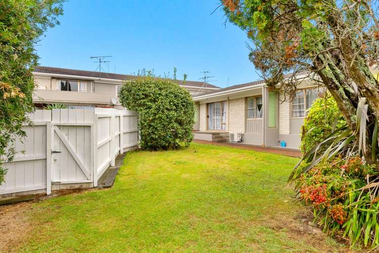 5/4 Ashby Place Pukekohe_14