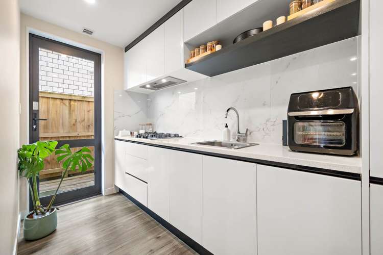 30 Hikuawa Road Flat Bush_31