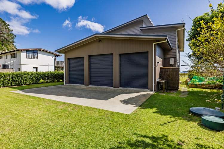 1768 Wainui Road_5