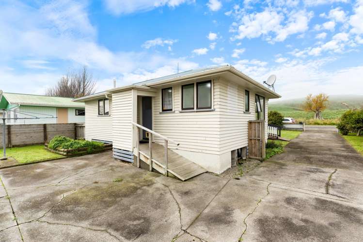 8 Tudor Road Pahiatua_18