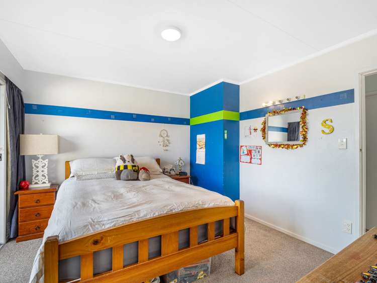 17 Byron Grove Owhata_25