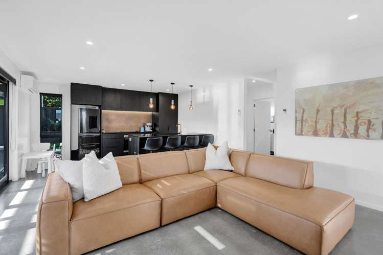 1 Rehua Place_3