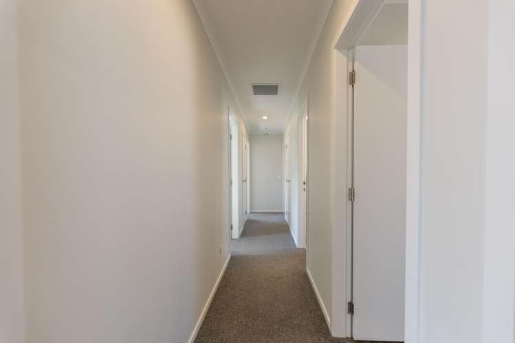 6 Corsica Court Fitzherbert_11