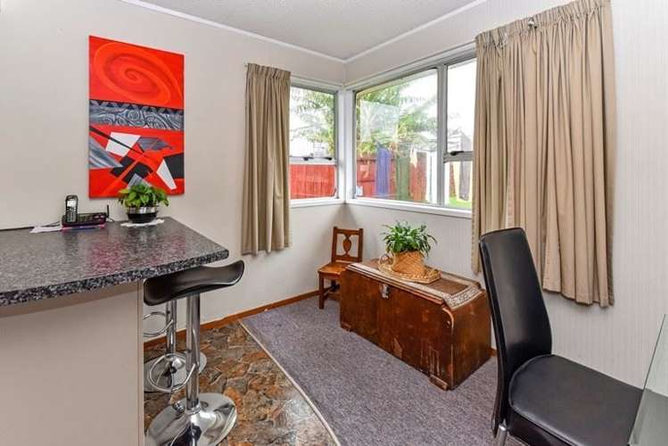 2/11 Chamade Place Clover Park_6