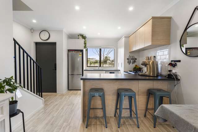 62 TE NAPI DRIVE "WAIATA SHORES" Takanini_2