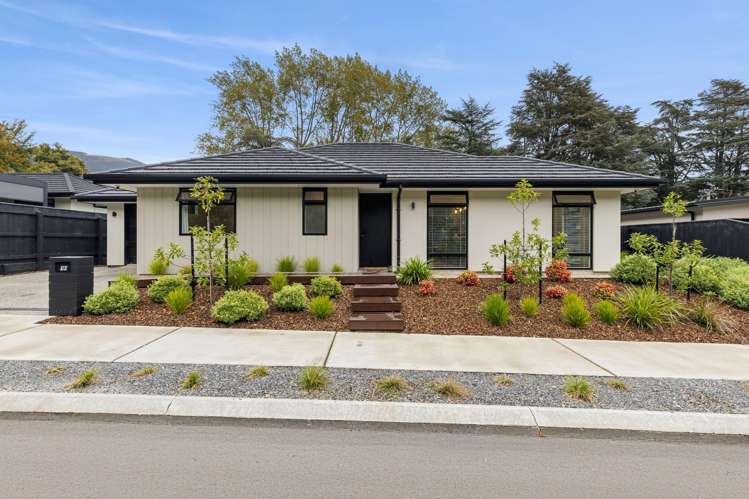 10 McLaughlin Lane_0