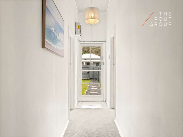 8 Coburn Avenue North East Valley_16