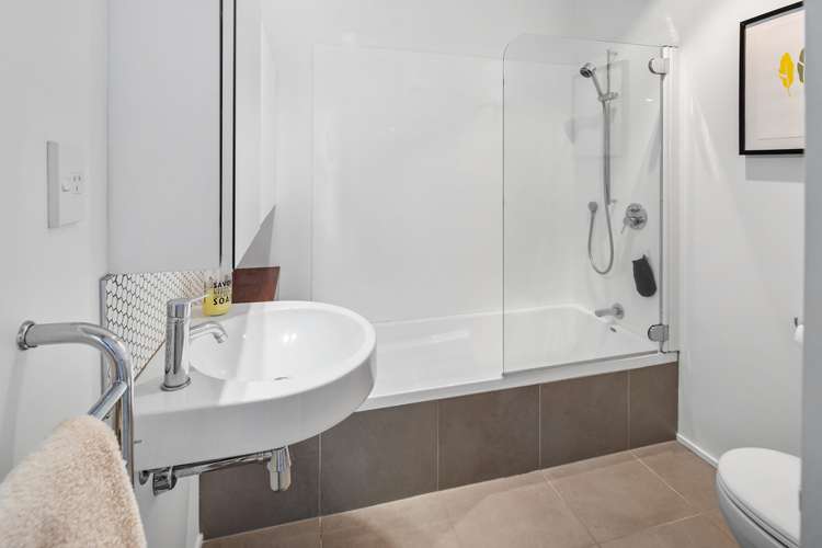 5/2 Onslow Road Khandallah_12