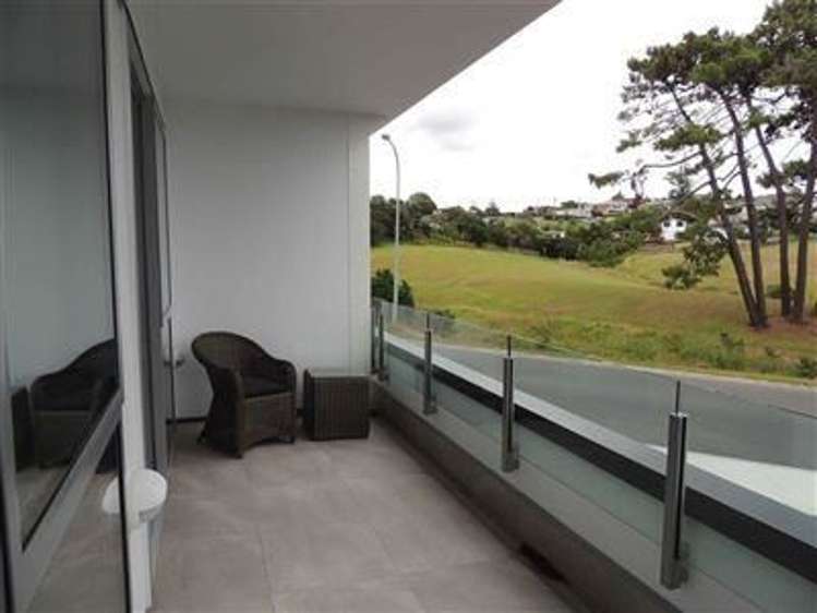 315/17 Link Crescent Stanmore Bay_2