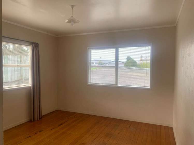 1/302 Glenfield Road Glenfield_7