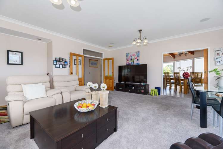 8 Saint Thomas More Lane Glenfield_9