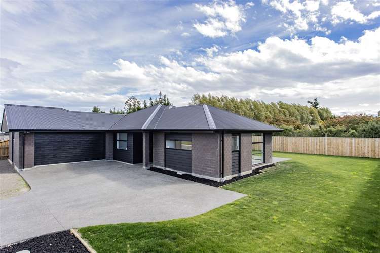 55 Quinn Crescent Woodend_17