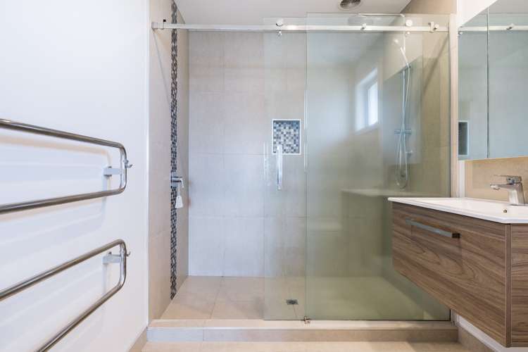 3 Paritai Place Flagstaff_12