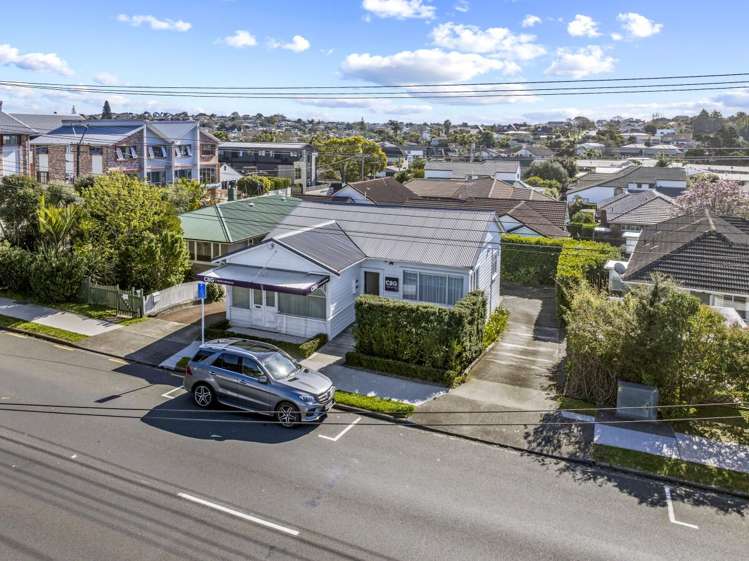61 Shakespeare Road_1