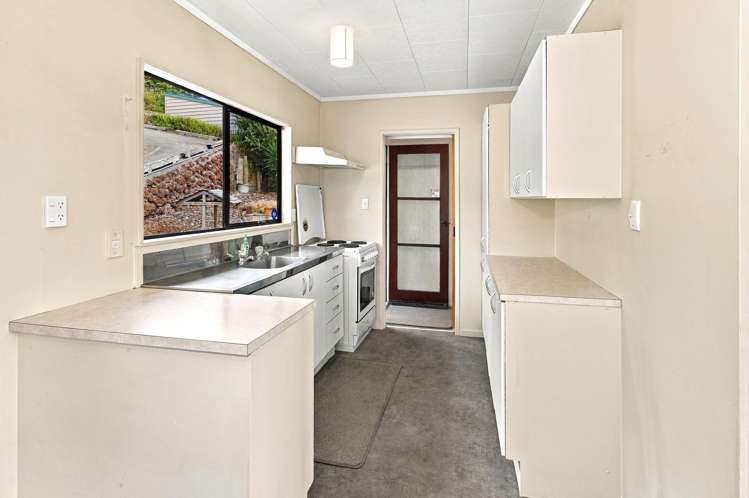 34 Raumati Crescent Onerahi_4