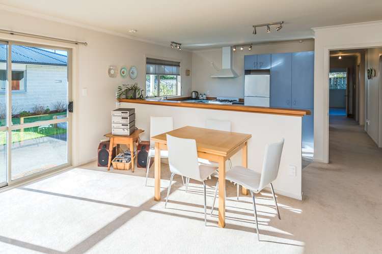 5b Lincoln Road Springvale_16