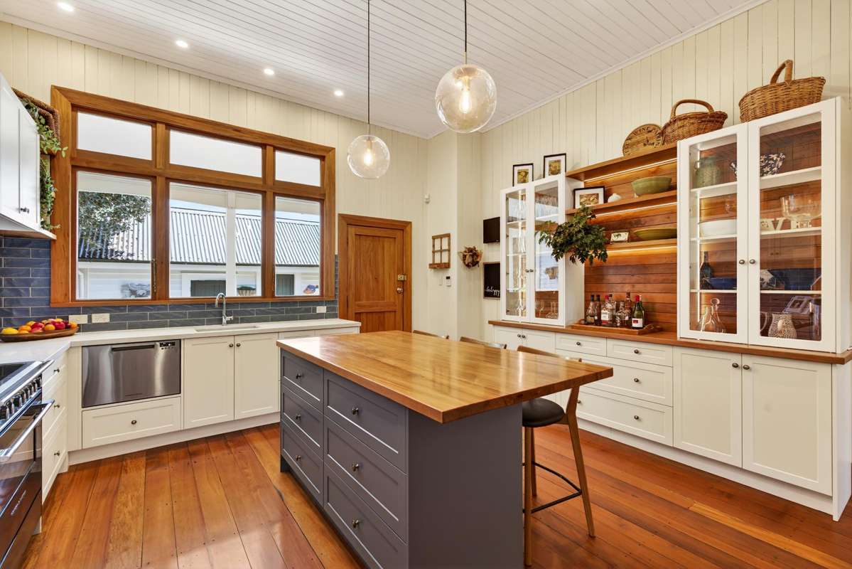 503 King Street South_1