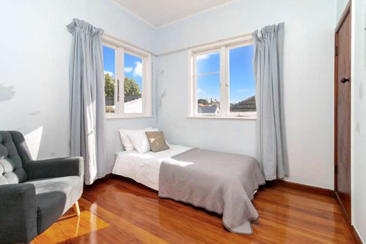 17 Carlton Street Hillsborough_10