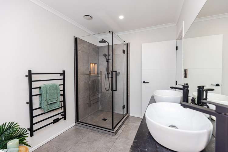 5 Golf Vue Place Castlecliff_19