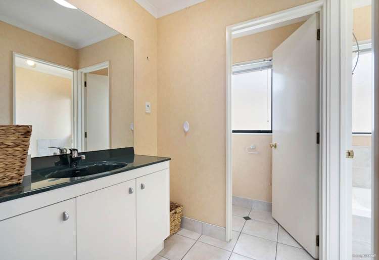 3 Halstead Place Huntington Park_11