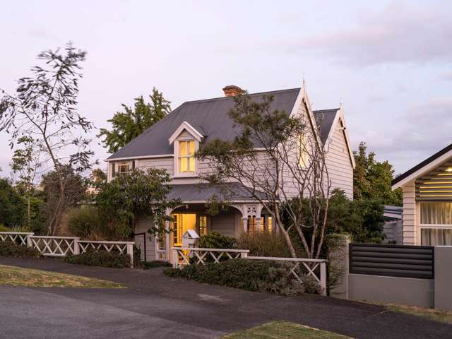 28 & 2/28 Wharf Road Herne Bay_2