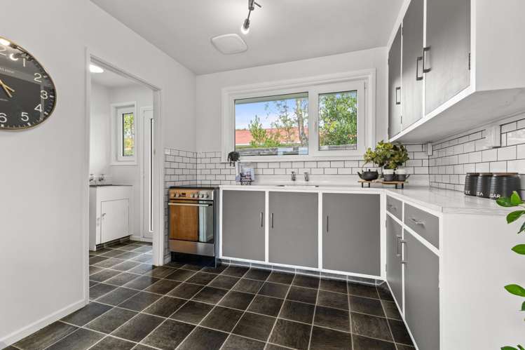 2/77 Denise Crescent Hornby_4