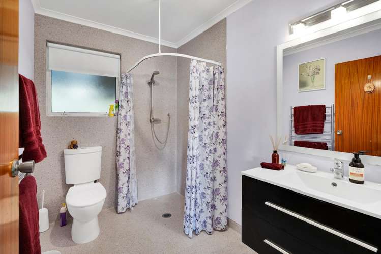 1 McLean Street Strandon_23