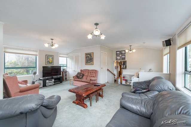 46 Dowling Grove Silverstream_4