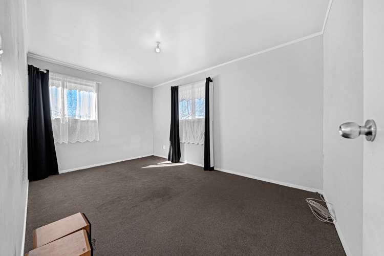 93 Flat Bush Road Clover Park_18