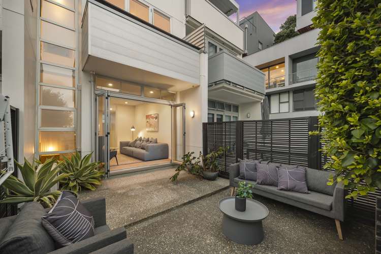 23 Fisher-Point Drive Auckland Central_1