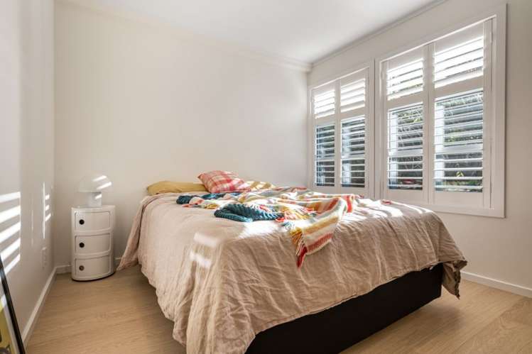 2/13 Waitemata Road Hauraki_12