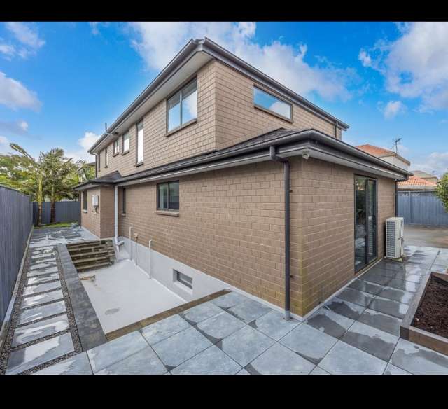 32 Queen Mary Avenue Epsom_3